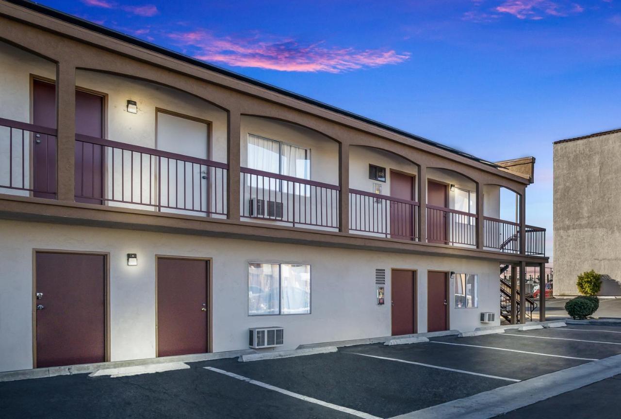 Days Inn By Wyndham Chula Vista-San Diego Eksteriør bilde