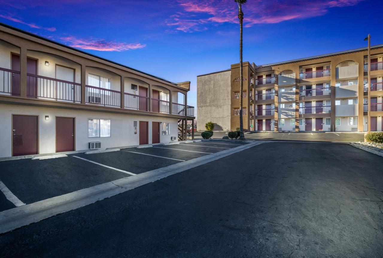 Days Inn By Wyndham Chula Vista-San Diego Eksteriør bilde