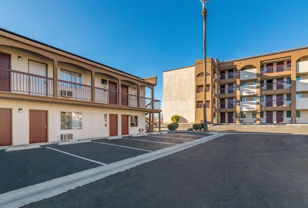 Days Inn By Wyndham Chula Vista-San Diego Eksteriør bilde