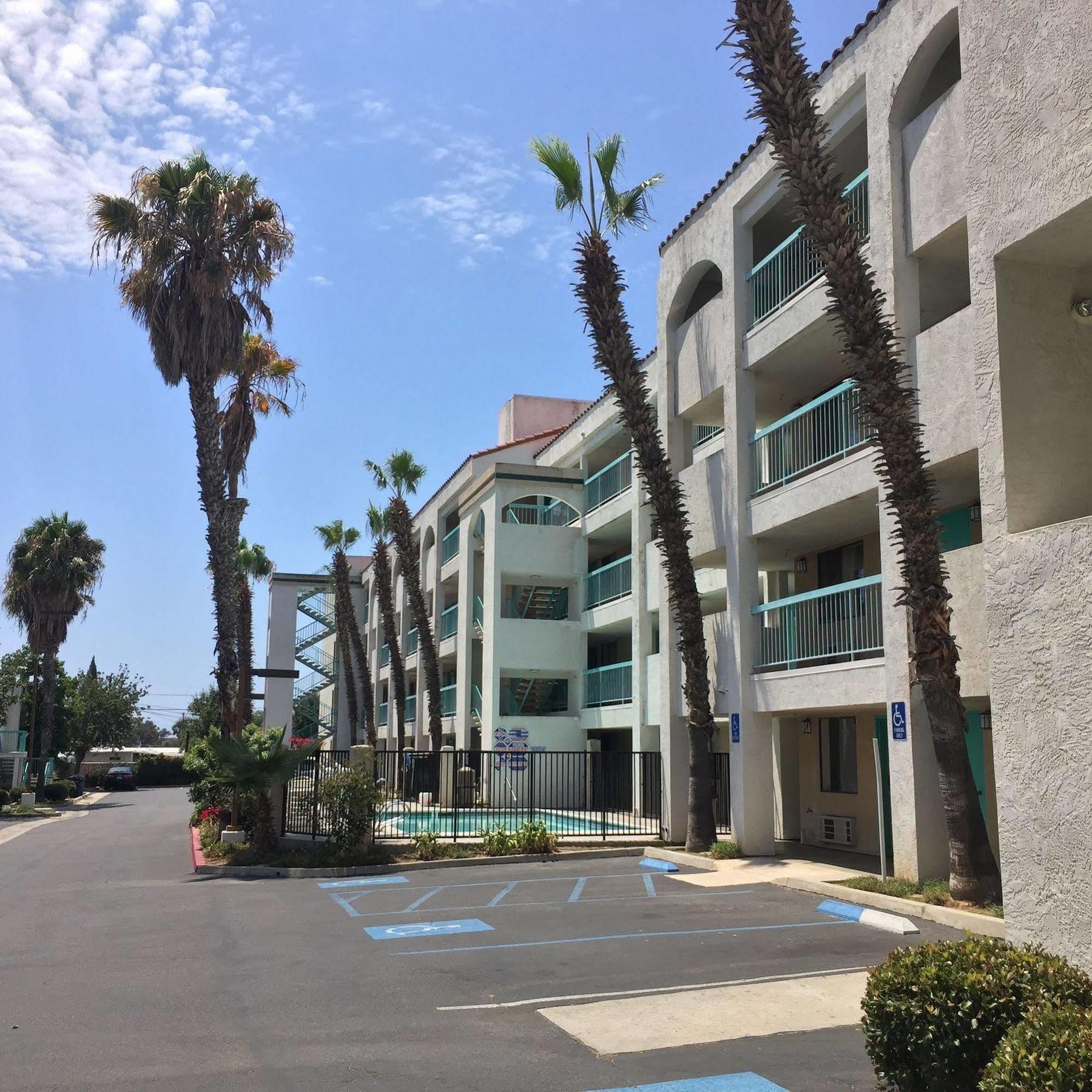 Days Inn By Wyndham Chula Vista-San Diego Eksteriør bilde